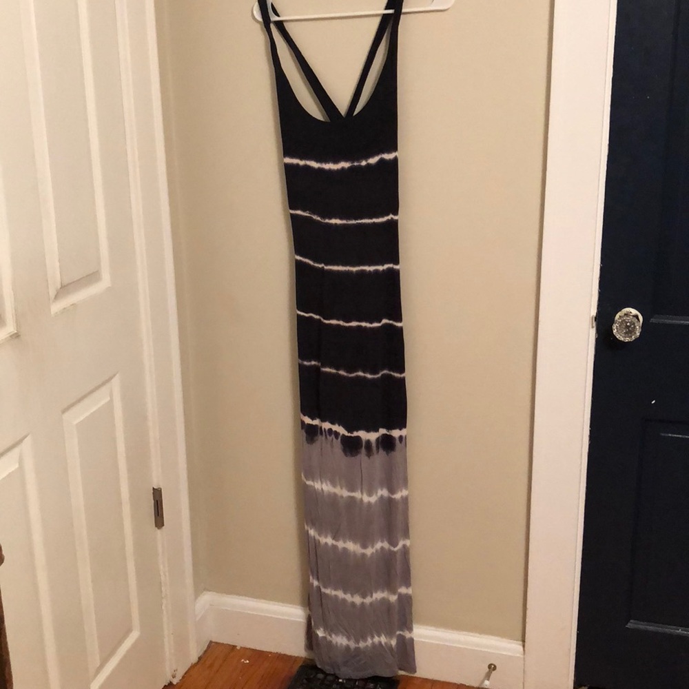Pink lotus black/white/gray tie die maxi size L